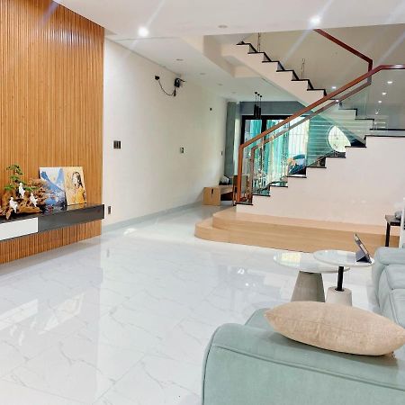 Aurora Homestay クアンガイ エクステリア 写真